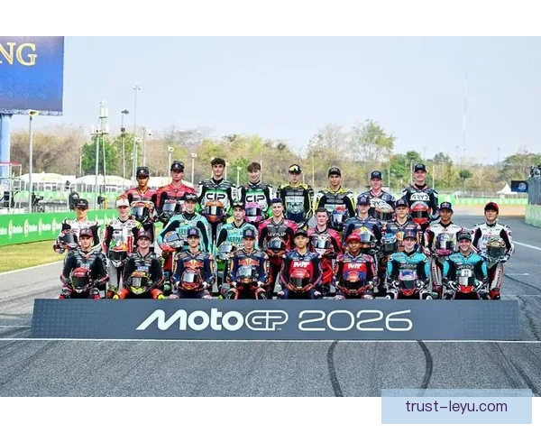 摩托车大奖赛新赛季开幕 各大车队阵容曝光 争夺激烈引发全球关注