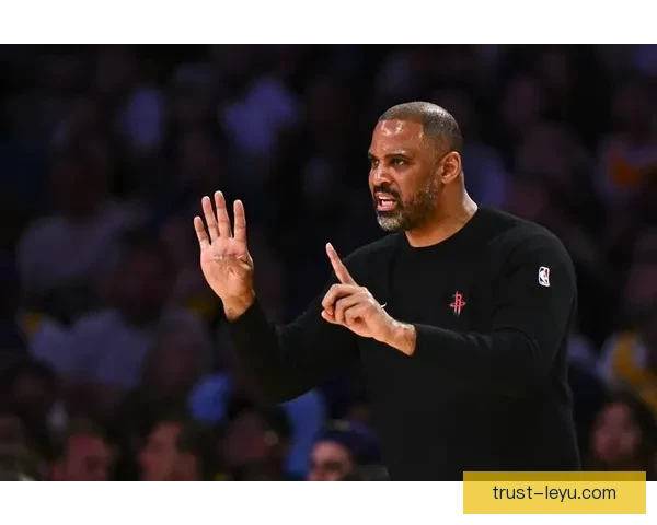 金州勇士迎来关键调整新赛季冲冠布局曝光管理层战略全面升级动向 金州勇士迎来关键调整新赛季冲冠布局曝光管理层战略全面升级动向