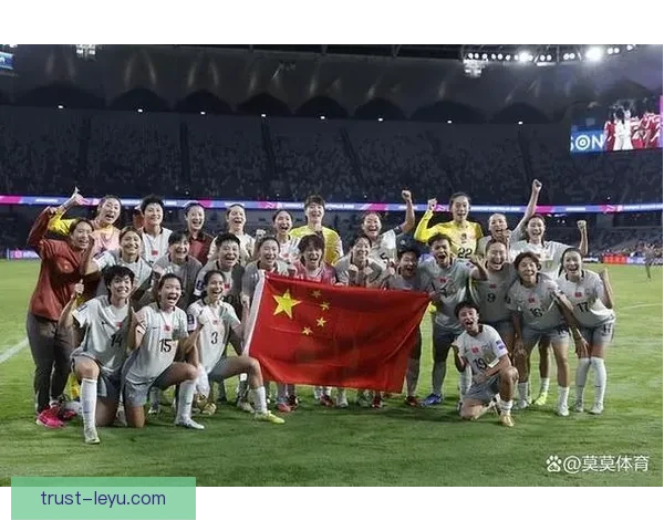 国家队关键战逆转夺冠创历史新纪录球迷热议未来征程与阵容调整大