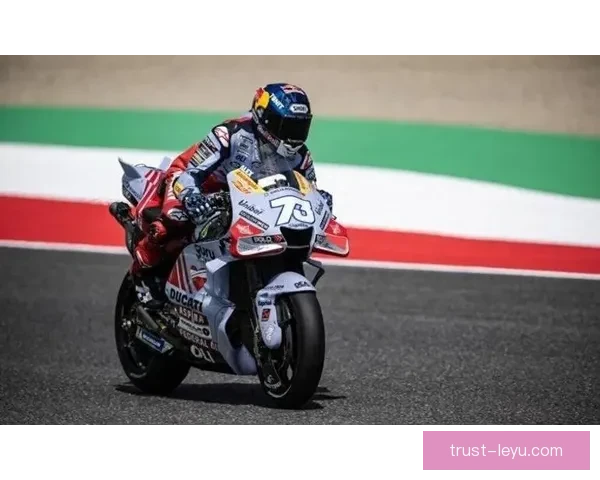 摩托GP赛季迎来重大变革 新规则和车手阵容引发广泛关注 摩托GP赛季迎来重大变革 新规则和车手阵容引发广泛关注