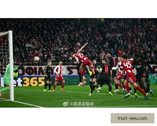 欧冠最新战报:豪门激战悬念迭起球迷热议不断 欧冠最新战报:豪门激战悬念迭起球迷热议不断