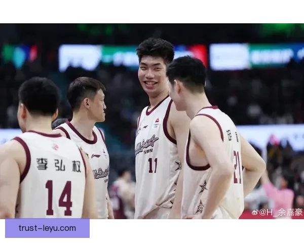 CBA浙江队余嘉豪内线护框数据提升策略研究